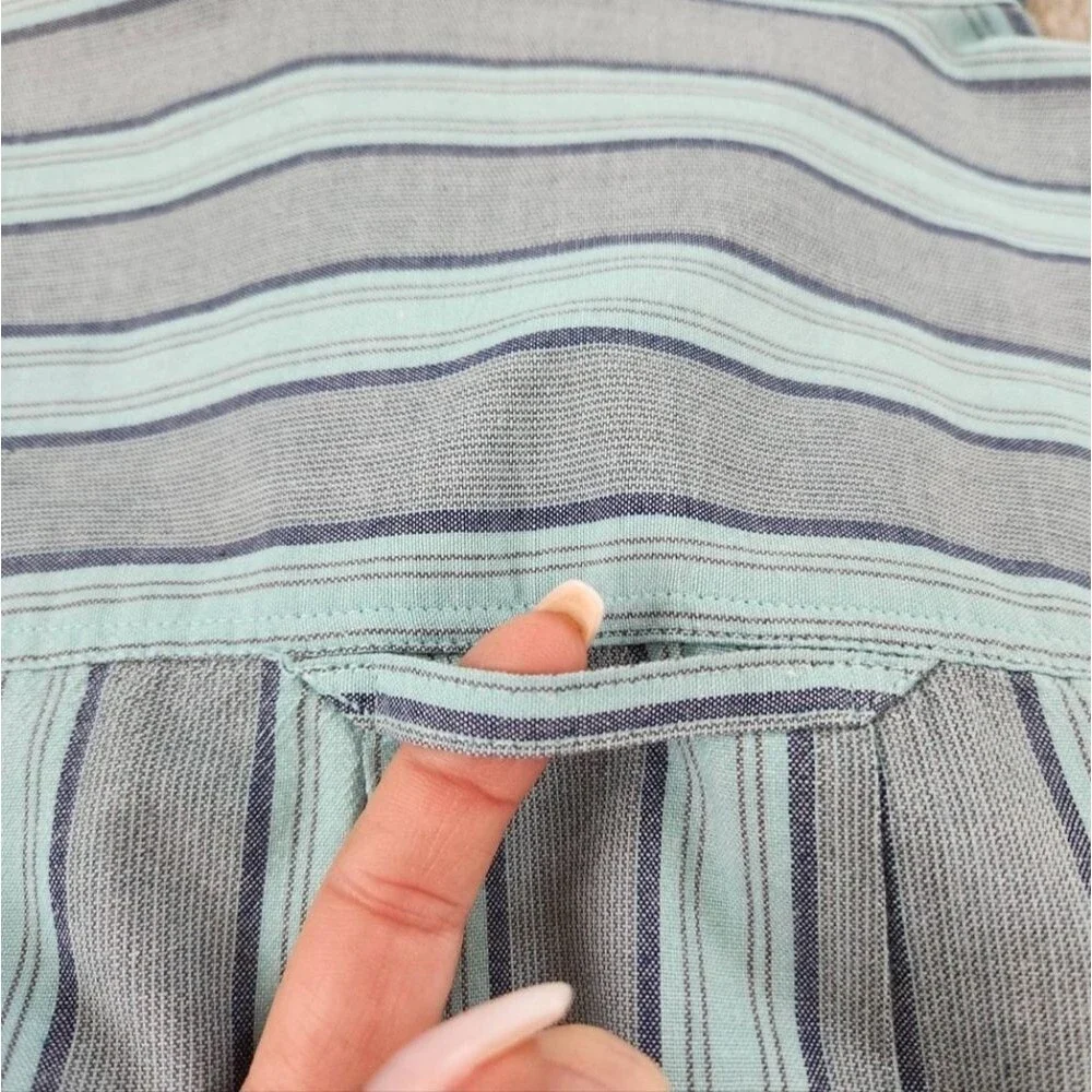 Levi's Vintage Silver‎ Label Long Sleeve Striped Button Down Blue and Gray Large